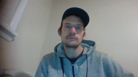 icetwerller online show from January 18, 4:05 am