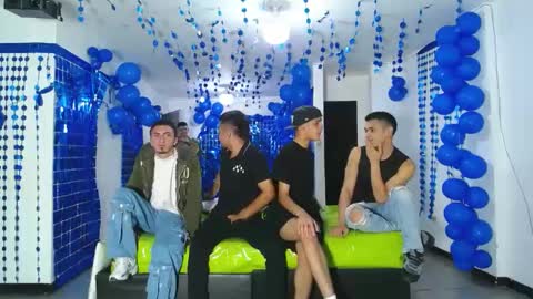 THOMAS AND DAMIAND online show from December 27, 6:10 pm