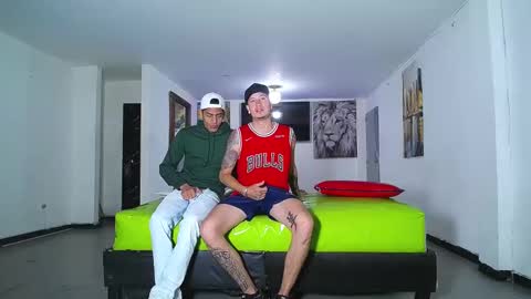 THOMAS AND DAMIAND online show from September 27, 1:16 pm