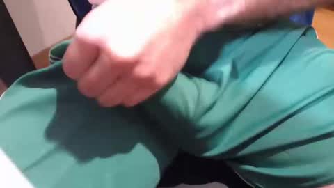 icky_thumps online show from November 16, 5:35 am