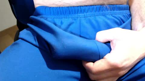 Snapshot of icky_thumps chatting on April 6, 4:46 am icky_thumps online show from April 6, 4:46 am