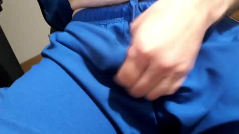 Snapshot of icky_thumps chatting on May 2, 9:36 am icky_thumps online show from May 2, 9:36 am