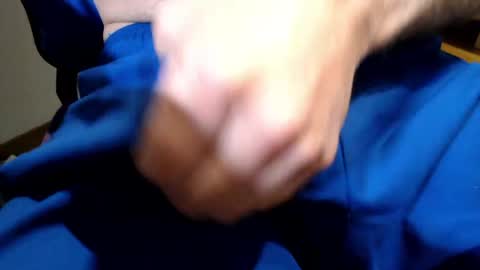 Snapshot of icky_thumps chatting on May 10, 4:28 am icky_thumps online show from May 10, 4:28 am