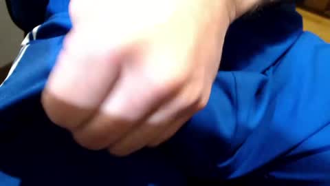 Snapshot of icky_thumps chatting on May 15, 4:52 am icky_thumps online show from May 15, 4:52 am