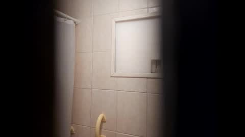 Snapshot of icomhard chatting on September 16, 7:04 pm Icomhard online show from September 16, 7:04 pm