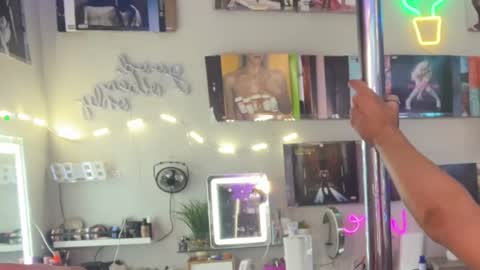 doubletrouble online show from October 21, 9:43 am