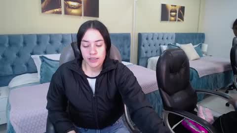 Icy online show from January 16, 11:58 am