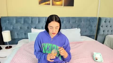 Icy online show from February 10, 11:46 am