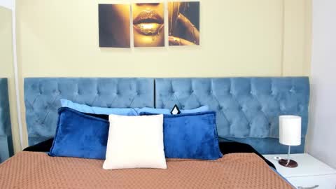 Icy online show from March 8, 11:27 am