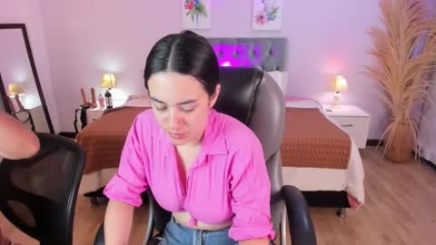 Icy online show from February 1, 11:53 am