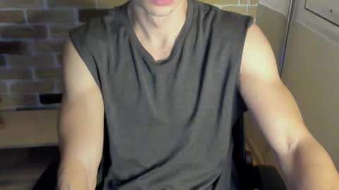Snapshot of idkiww chatting on September 24, 7:50 pm yo online show from September 24, 7:50 pm