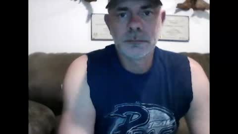 Snapshot of idkwhyidothis348732 chatting on December 18, 1:48 am idkwhyidothis348732 online show from December 18, 1:48 am