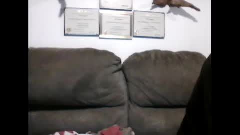 Snapshot of idkwhyidothis348732 chatting on December 19, 12:01 pm idkwhyidothis348732 online show from December 19, 12:01 pm