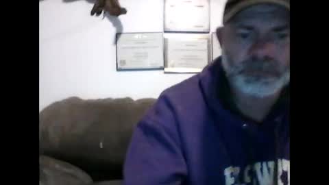 Snapshot of idkwhyidothis348732 chatting on January 10, 7:00 pm idkwhyidothis348732 online show from January 10, 7:00 pm