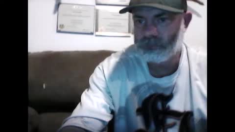 Snapshot of idkwhyidothis348732 chatting on February 1, 12:58 pm idkwhyidothis348732 online show from February 1, 12:58 pm