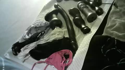 ... online show from April 18, 12:42 pm