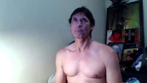 Snapshot of ifoundthegspot chatting on April 30, 7:47 am Darthmark420 online show from April 30, 7:47 am