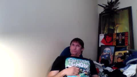 Snapshot of ifoundthegspot chatting on May 1, 10:20 am Darthmark420 online show from May 1, 10:20 am