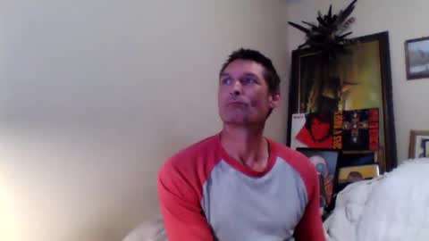Snapshot of ifoundthegspot chatting on June 11, 9:51 am Darthmark420 online show from June 11, 9:51 am