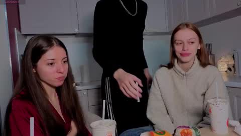 Julia and Mira online show from December 21, 7:37 am