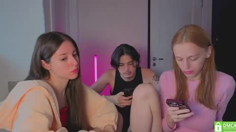 Julia and Mira online show from May 30, 7:16 am