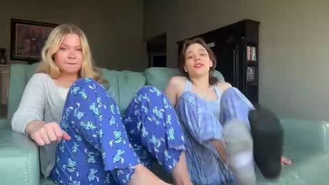 cassie online show from March 3, 4:03 pm