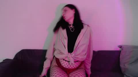 Vella online show from September 16, 8:04 am