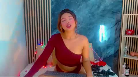 iisalombardi online show from December 2, 3:56 am