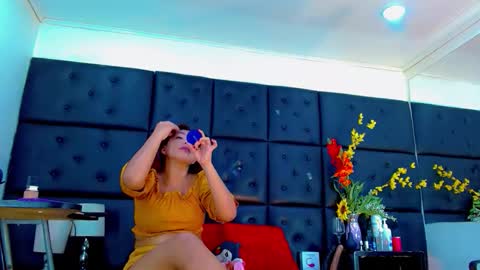 Snapshot of iisalombardi chatting on February 24, 2:31 am iisalombardi online show from February 24, 2:31 am