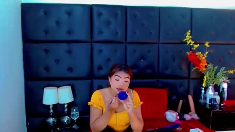 Snapshot of iisalombardi chatting on March 30, 3:07 am iisalombardi online show from March 30, 3:07 am