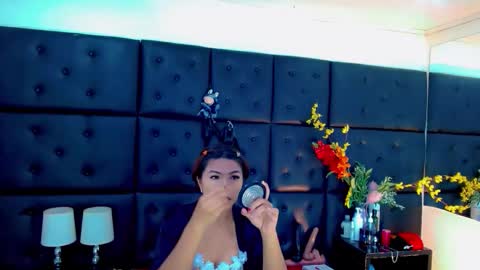 Snapshot of iisalombardi chatting on April 7, 2:12 am iisalombardi online show from April 7, 2:12 am