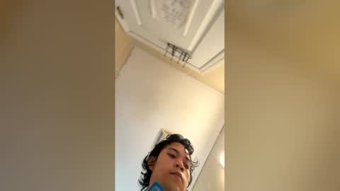 ikaikagora00 online show from April 14, 4:35 pm