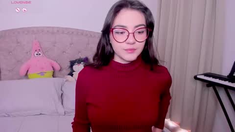 Snapshot of iki_mei chatting on October 4, 4:27 pm Maria online show from October 4, 4:27 pm