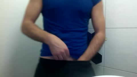 Snapshot of ilcaponero chatting on March 12, 10:16 pm ilcaponero online show from March 12, 10:16 pm