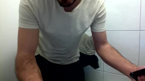 Snapshot of ilcaponero chatting on March 16, 10:47 pm ilcaponero online show from March 16, 10:47 pm