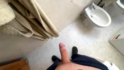 Snapshot of ilconte81 chatting on January 1, 10:54 am ilconte81 online show from January 1, 10:54 am