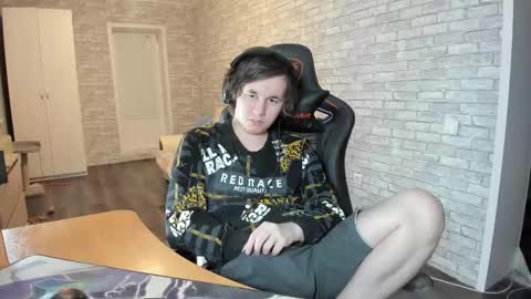 iliaskris online show from March 11, 12:22 am