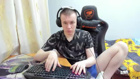 iliaskris online show from October 10, 3:44 pm