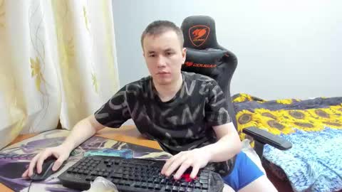 iliaskris online show from October 13, 5:46 pm