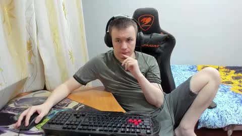 iliaskris online show from October 24, 6:37 pm