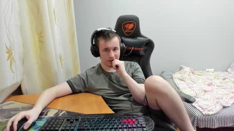 iliaskris online show from November 18, 2:43 pm