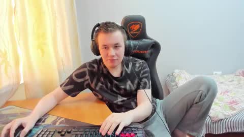 iliaskris online show from November 21, 8:13 am