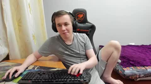 iliaskris online show from December 17, 4:24 pm