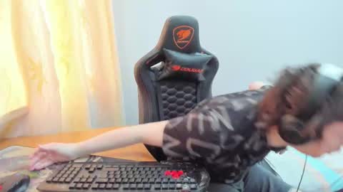 iliaskris online show from March 25, 4:18 am