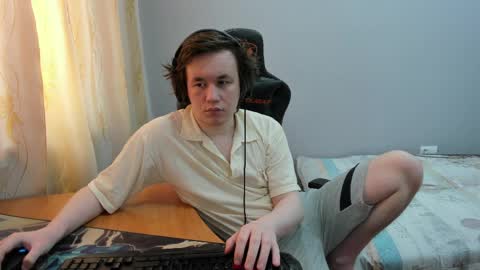 iliaskris online show from March 30, 11:11 am