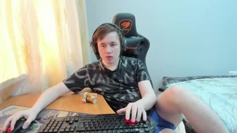 iliaskris online show from April 7, 4:24 am