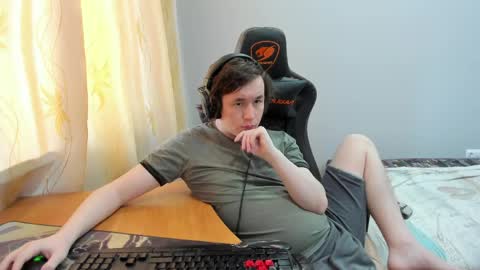 iliaskris online show from April 12, 1:05 pm