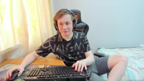 iliaskris online show from April 16, 10:16 am