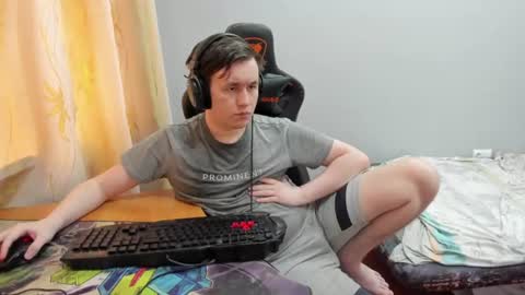 iliaskris online show from June 30, 1:45 pm