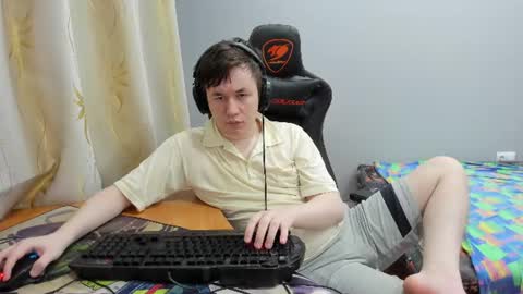 iliaskris online show from July 13, 10:01 pm